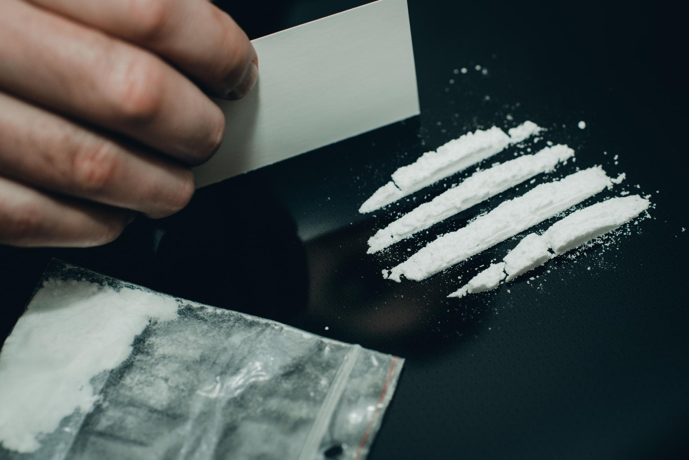 Blitz tra Arcisate e Lavena: sequestrato oltre un etto di droga