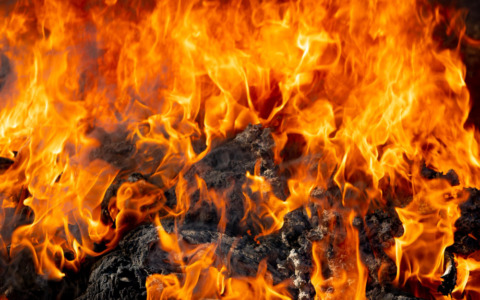 Lavori urgenti per la scuola Rodari dopo l’incendio: riapertura a settembre