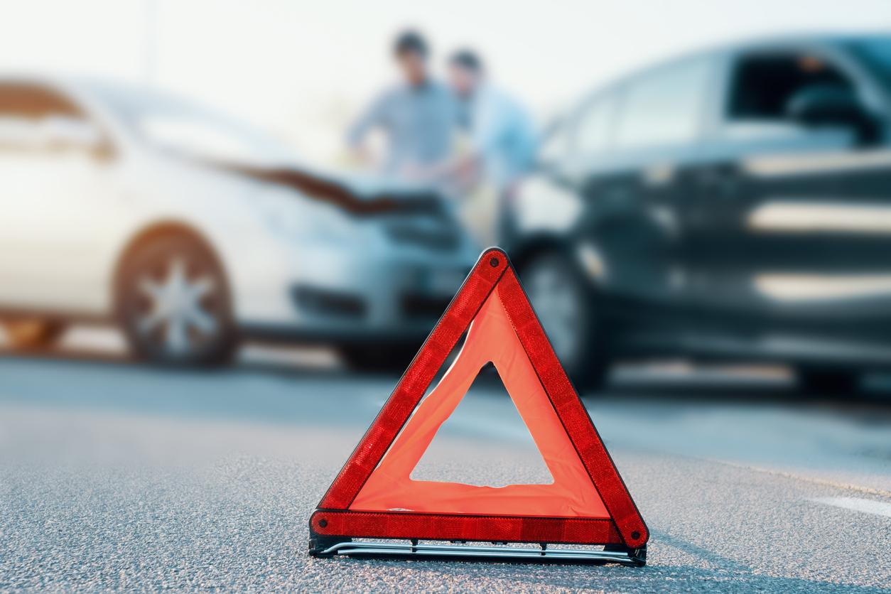 Incidente sull’A26: automobilista 75enne illeso dopo ribaltamento