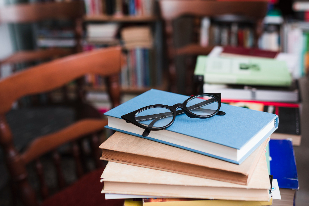 Risultati scolastici in Lombardia: 99,9% supera la terza media, 30% giudizio sospeso alle superiori