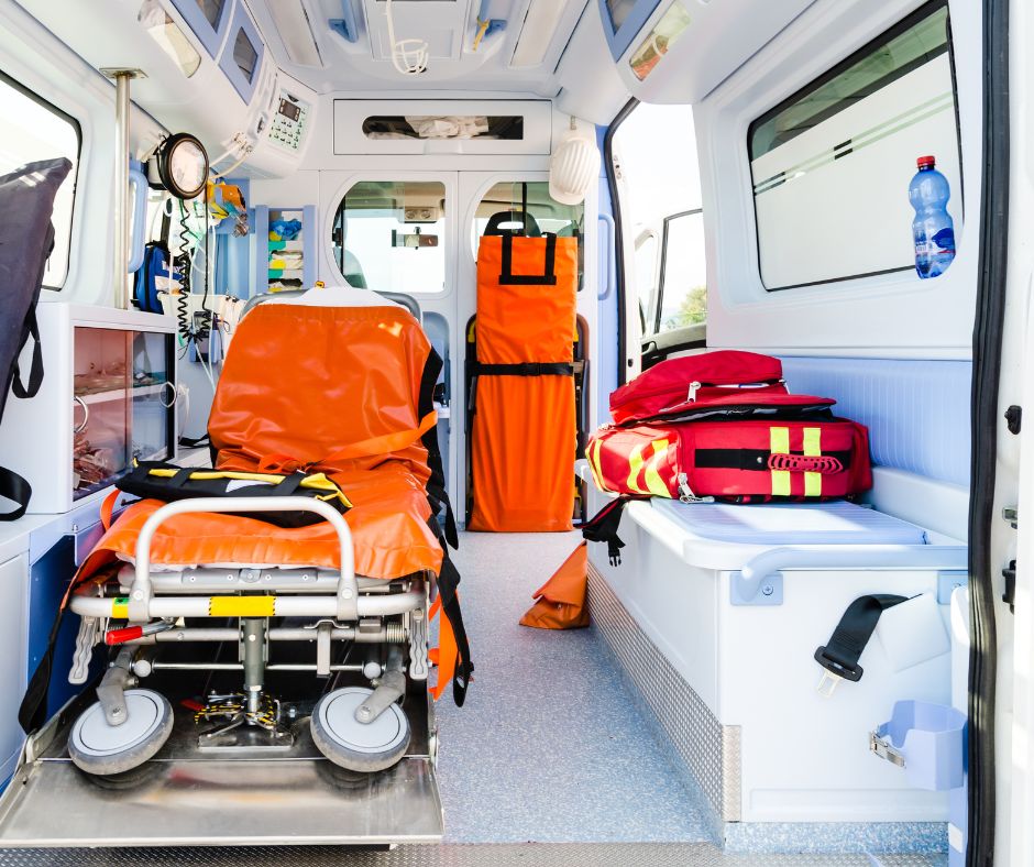 Consegnata una nuova automedica alla Croce Rossa di Varese