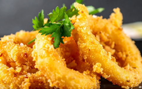 Calamari fritti, il piatto più richiesto dagli Alpini